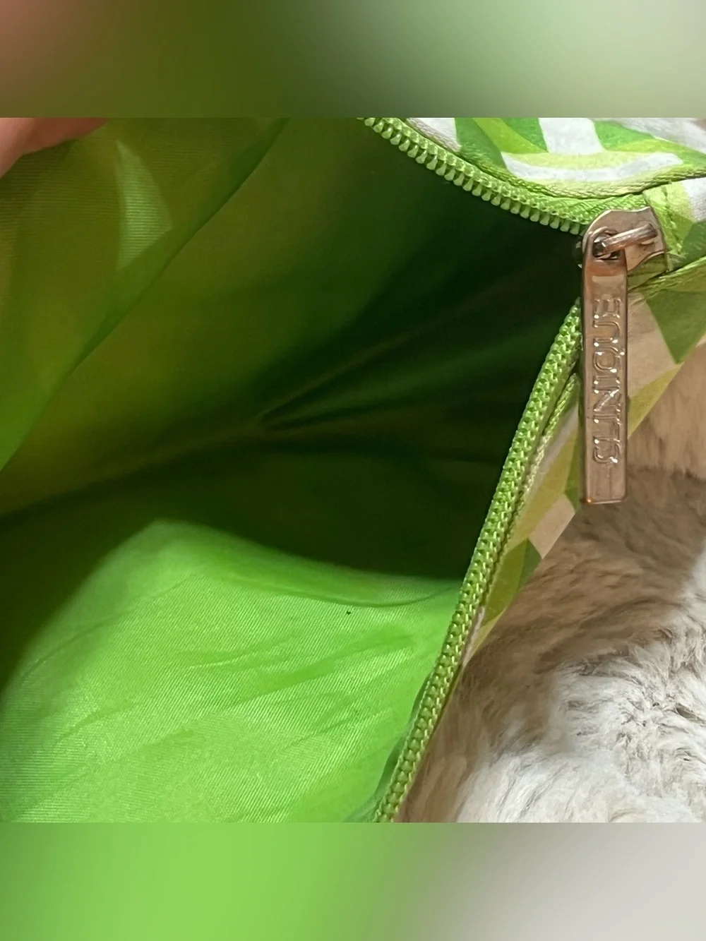 Clinique Green Geometric Cosmetic Pouch 02-17